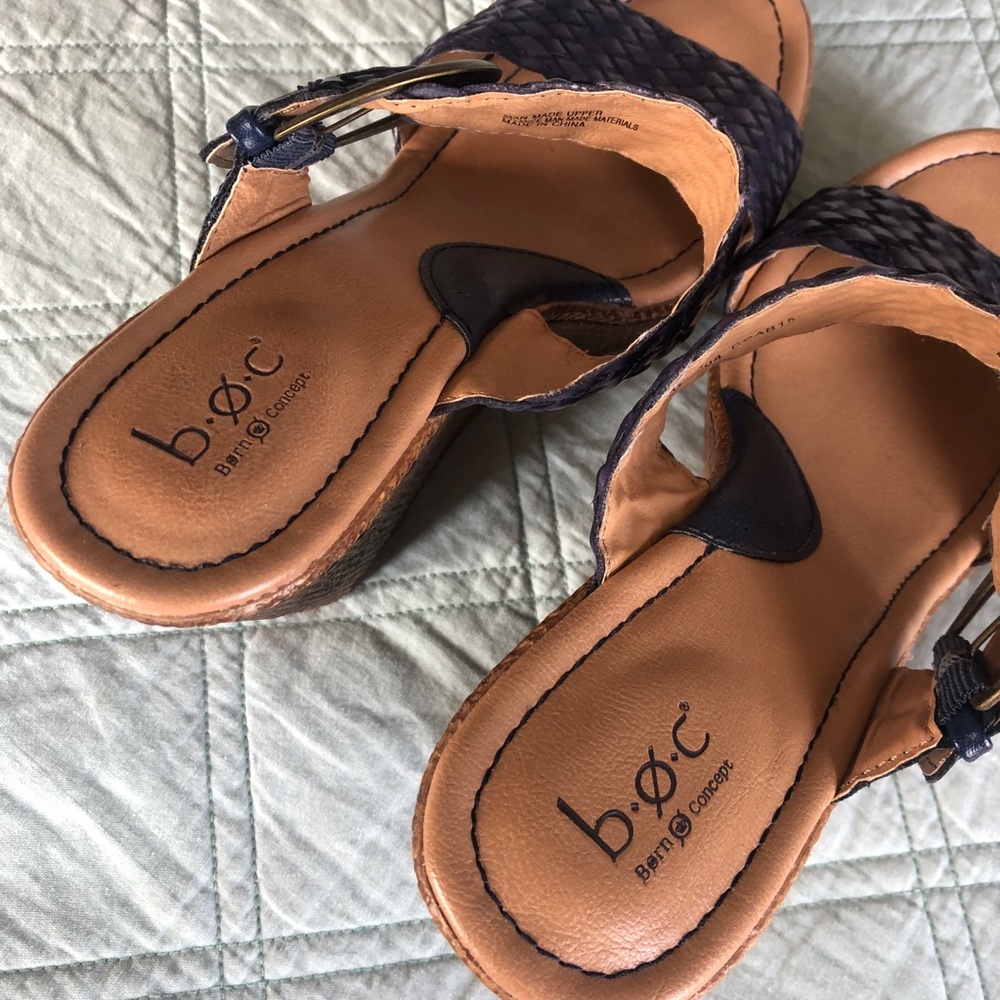 b.o.c. Wedge Sandals - Picture 6 of 9